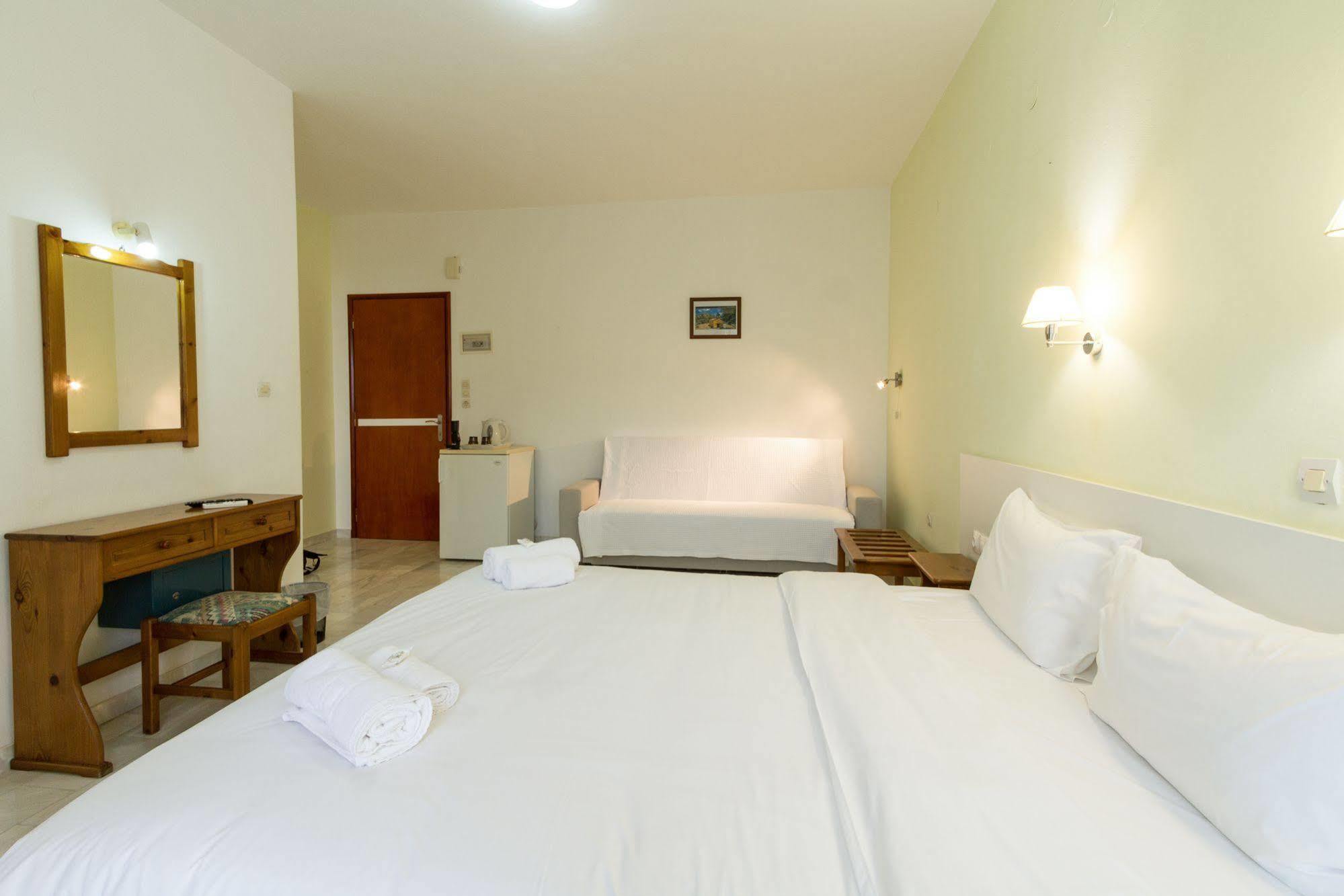 Revekka Rooms Kissamos Luaran gambar